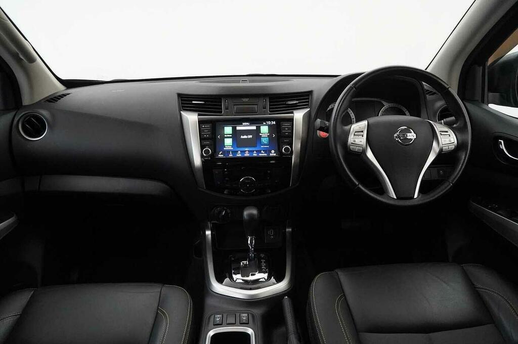 Nissan Navara Navara Tekna Dci Black #14