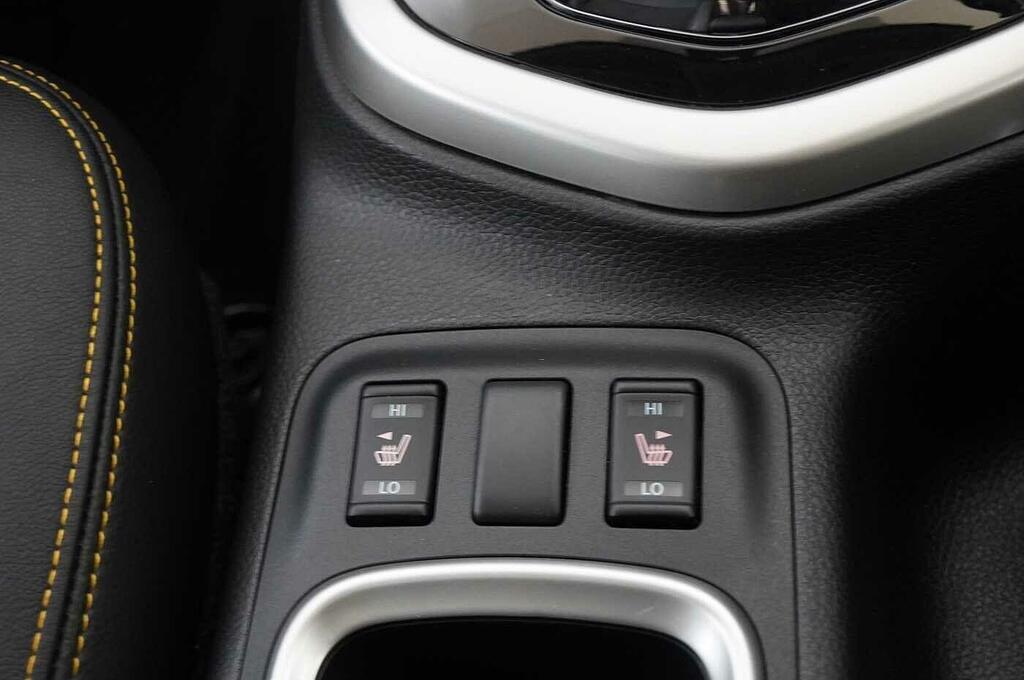 Nissan Navara Navara Tekna Dci Black #29