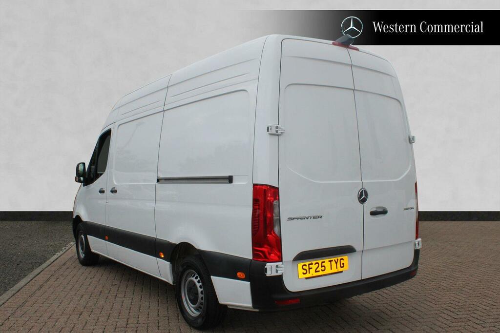 Mercedes-Benz Sprinter 3.5T H2 Pro Van White #6