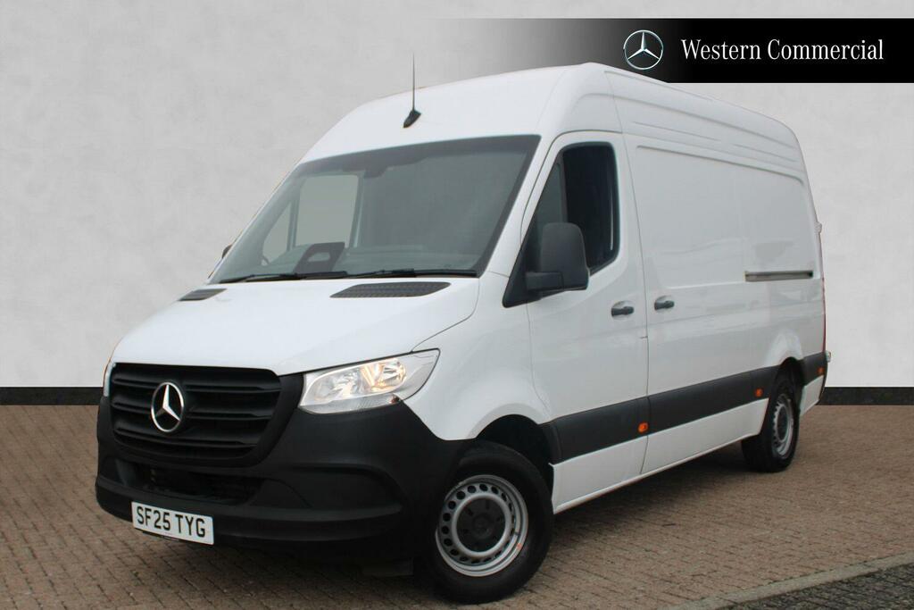 Mercedes-Benz Sprinter 3.5T H2 Pro Van White #4