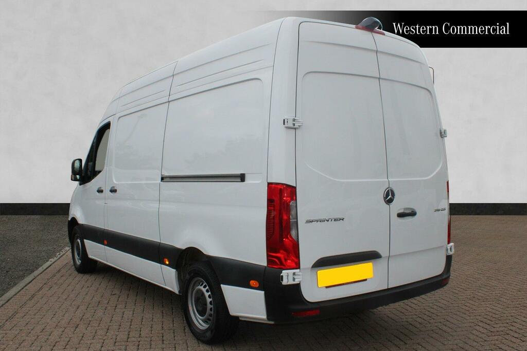 Mercedes-Benz Sprinter 3.5T H2 Pro Van   #6