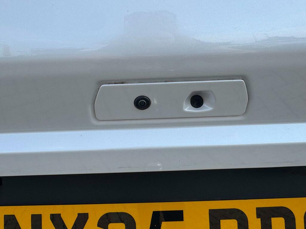 Maxus eTerron 9 .Double Cab White #24