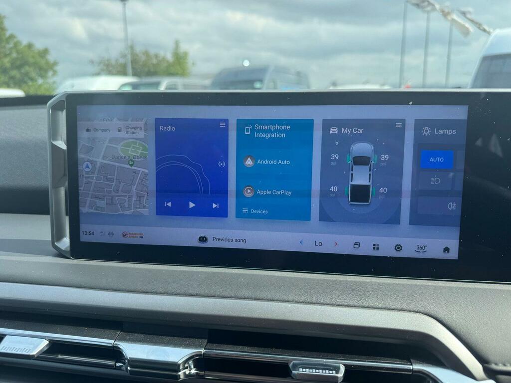 Maxus eTerron 9 .Double Cab White #18