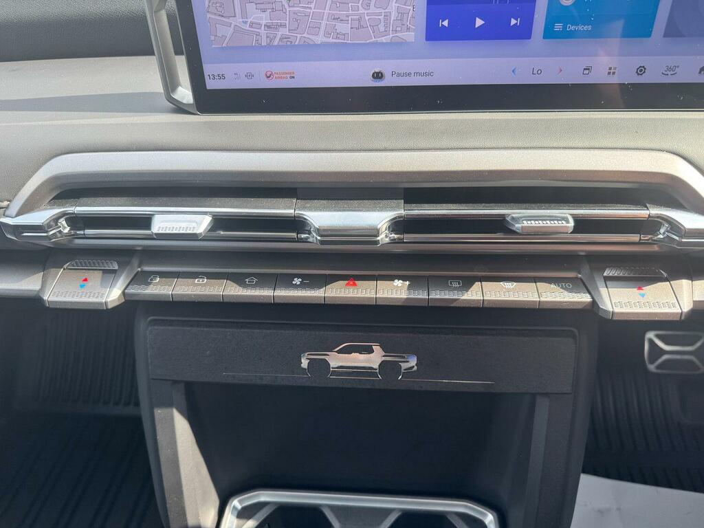 Maxus eTerron 9 .Double Cab White #32