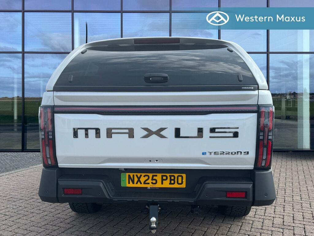 Maxus eTerron 9 .Double Cab White #10