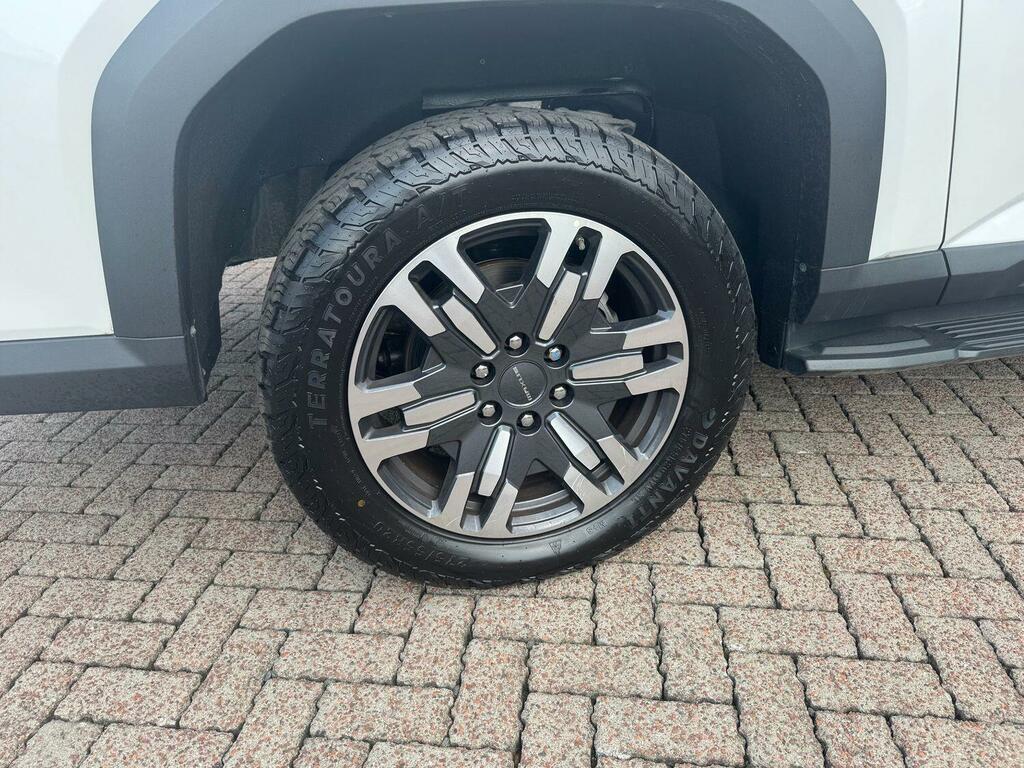 Maxus eTerron 9 .Double Cab White #12