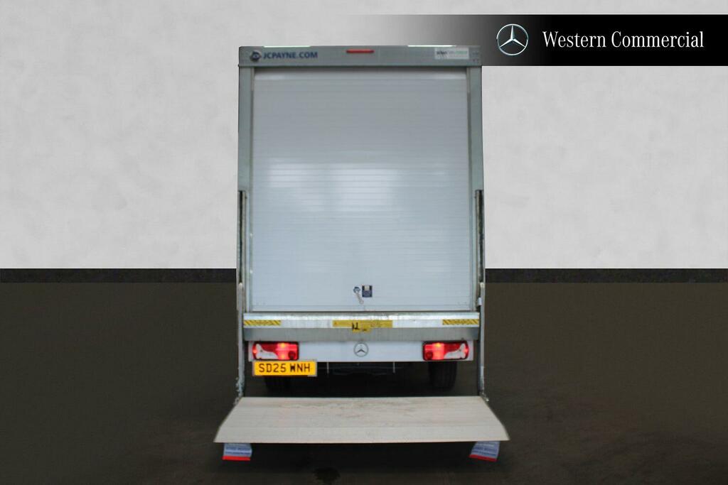 Mercedes-Benz Sprinter 3.5T Chassis Cab White #5