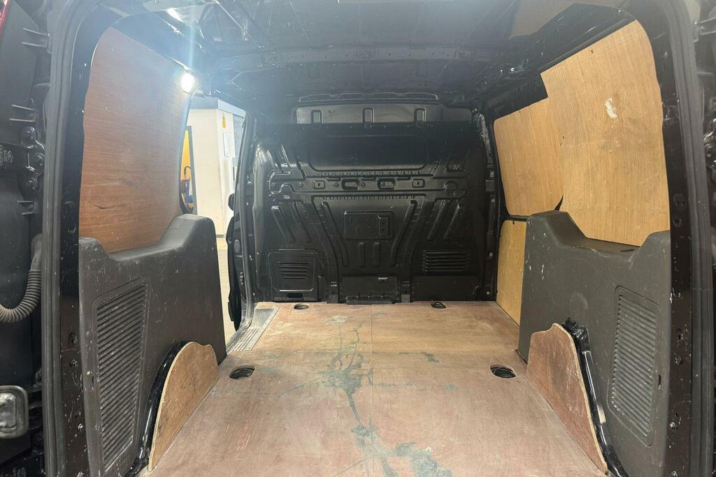 Ford Transit Connect Limited White #15