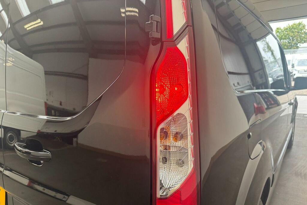 Ford Transit Connect Limited White #10