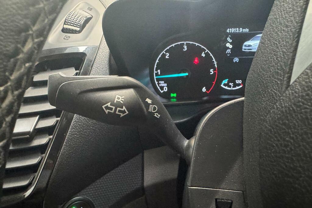 Ford Transit Connect Limited White #29