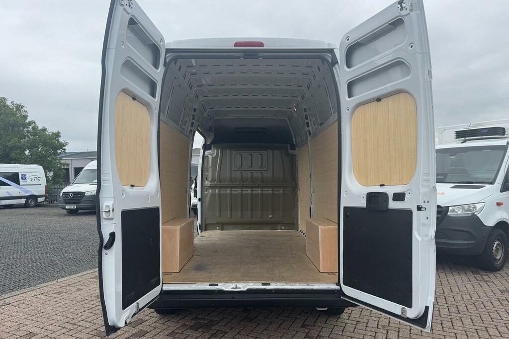 Citroen Relay 2.2 Bluehdi 35 Enterprise Panel Van Man White #2