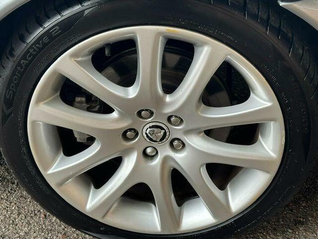 Jaguar XJ Grey #32