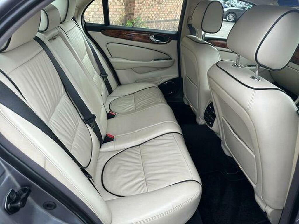 Jaguar XJ Grey #57