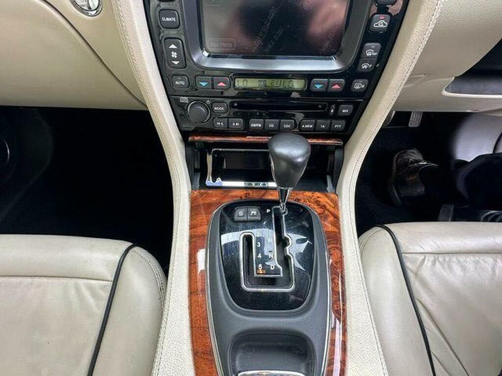 Jaguar XJ Grey #48