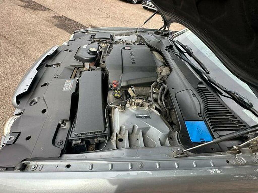 Jaguar XJ Grey #28