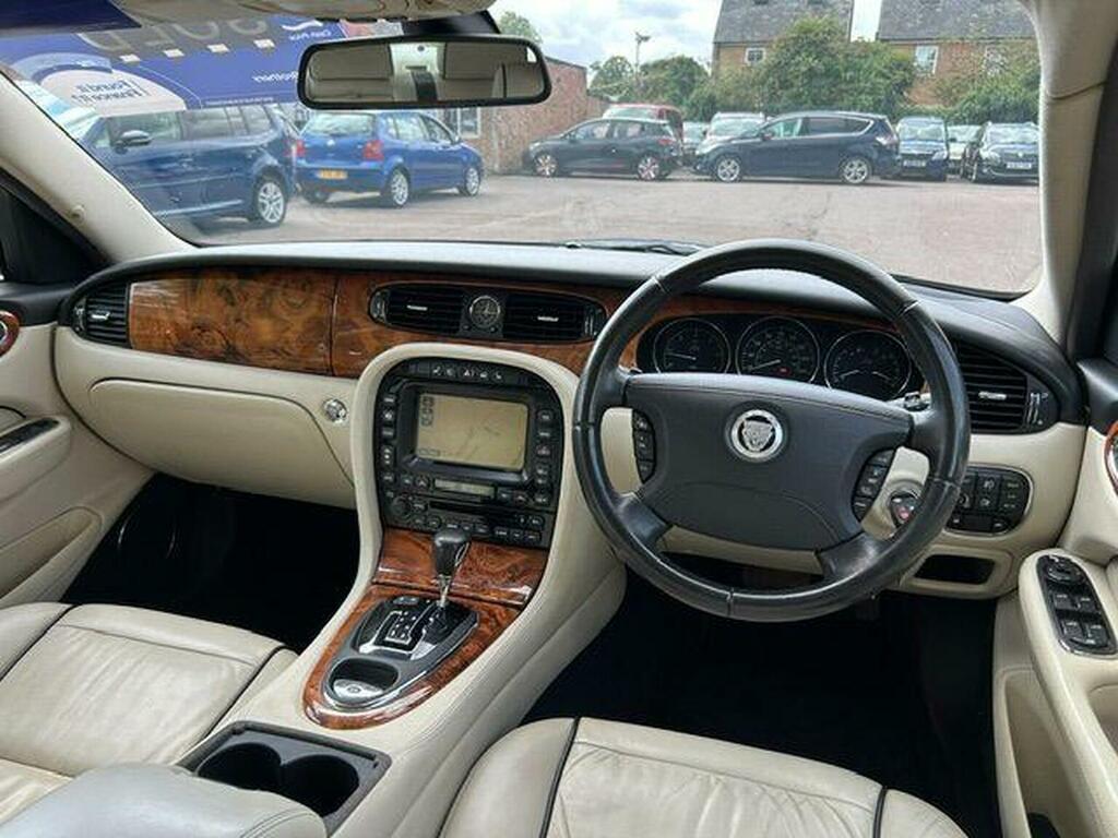 Jaguar XJ Saloon 2.7 Td Sovereign 200757 Grey #3