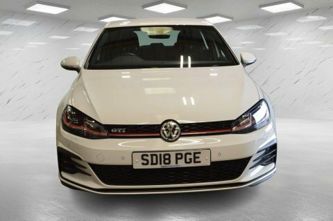 Volkswagen Golf 2.0 Tsi Gti SD18PGE White #2