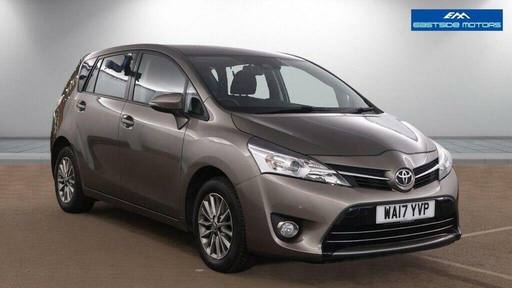 Toyota Verso Mpv 1.6 V-matic Icon Euro 6 7 Seat 201717 Brown