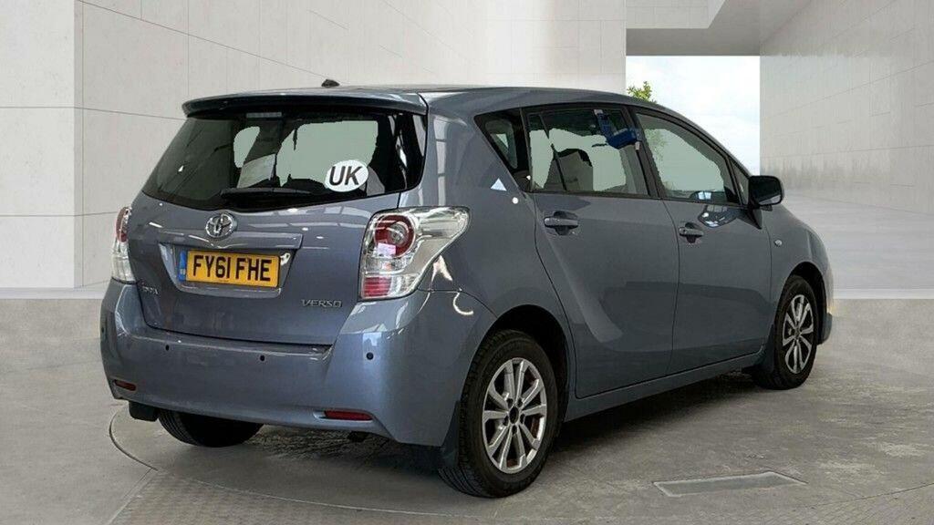 Toyota Verso Mpv 1.8 V-matic Tr Multidrive S Euro 5 20116 Blue #4