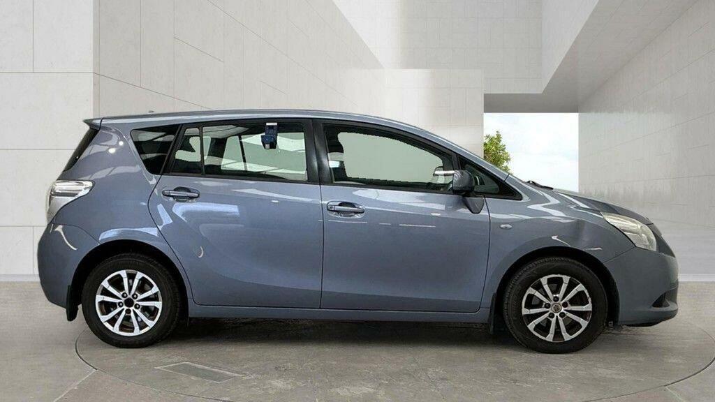 Toyota Verso Mpv 1.8 V-matic Tr Multidrive S Euro 5 20116 Blue #5