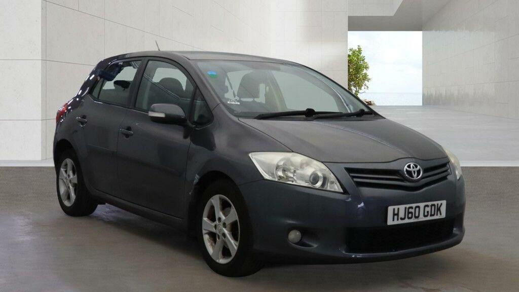 Toyota Auris Hatchback 1.33 Dual Vvt-i Tr Euro 4 Ss 201 Grey