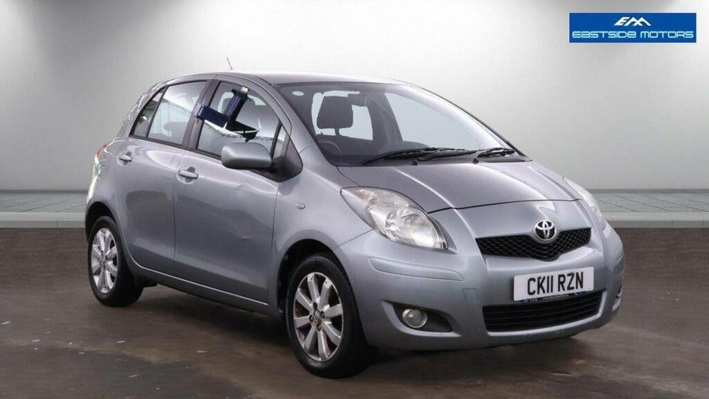 Toyota Yaris Hatchback 1.33 Dual Vvt-i T Spirit Euro 5 Ss Silver