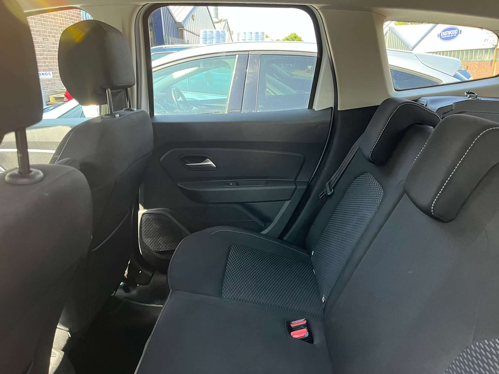 Dacia Duster Comfort Blue Dci 4X2 EJ68OXP White #3