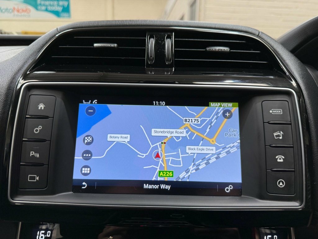 Jaguar XE 2L Portfolio Red #4