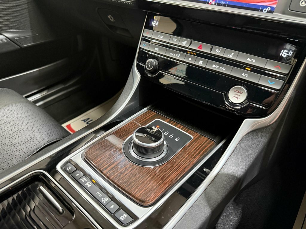 Jaguar XE 2L Portfolio Red #6