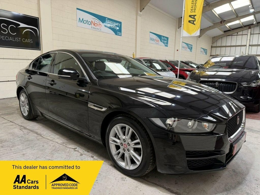 Jaguar XE 2L Prestige Black