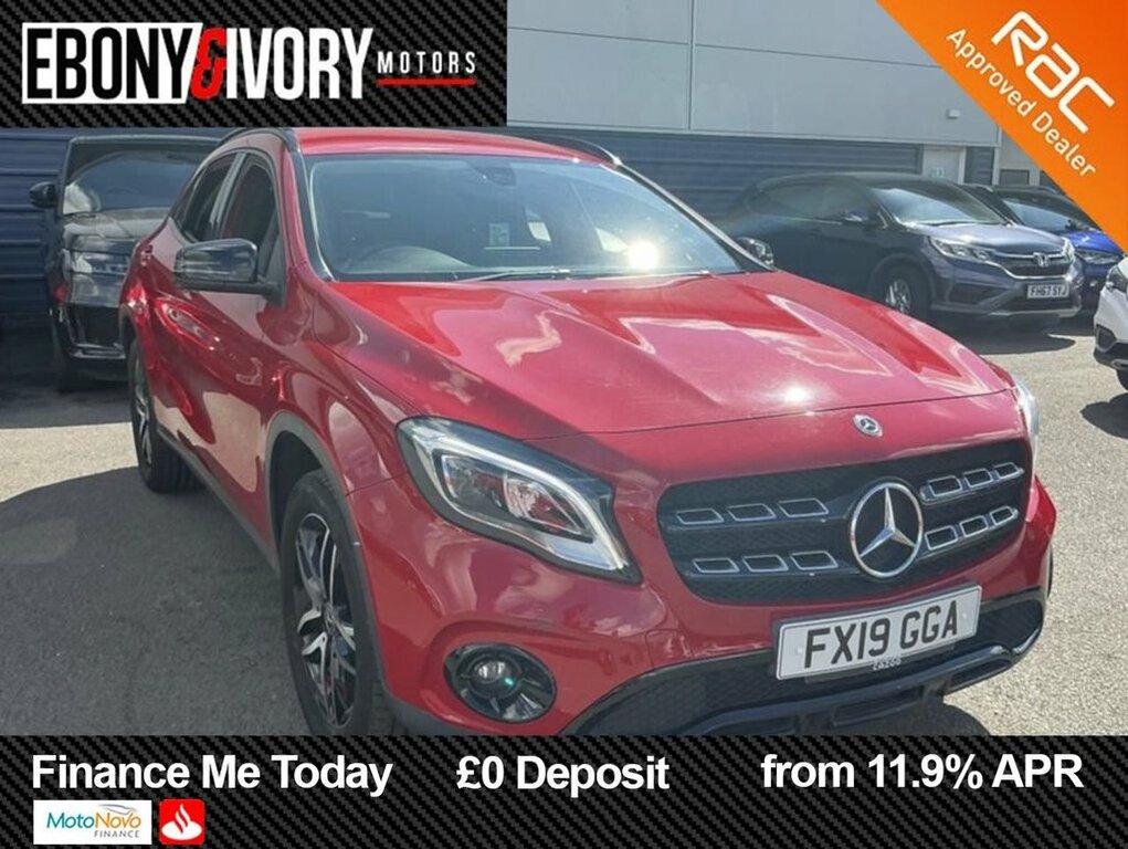 Mercedes-Benz GLA Class 1.6L Urban Edition Red