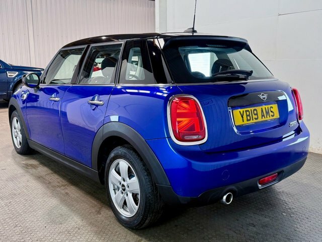 Mini Hatch 2019 1.5 Cooper Classic Hatchback Manua YB19AMS Blue #4