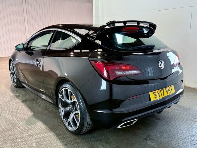 Vauxhall Astra GTC 2017 2.0T Vxr Coupe Euro 6 Ss Black #4