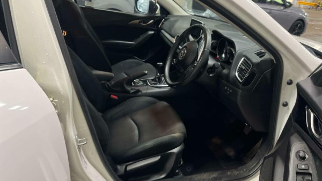 Mazda 3 Se-l Silver #9