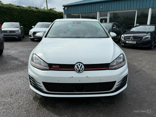 Volkswagen Golf Gti Performance Dsg EDEN10 White #2
