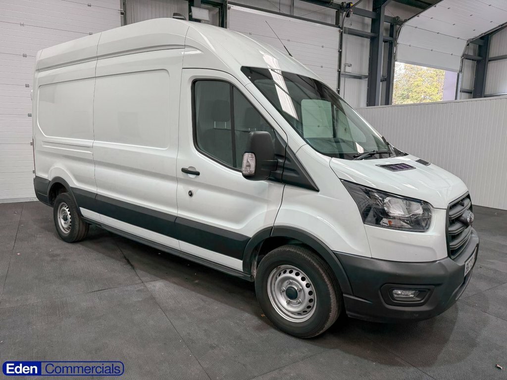 Ford Transit Custom 2L Leader BG73JNN White
