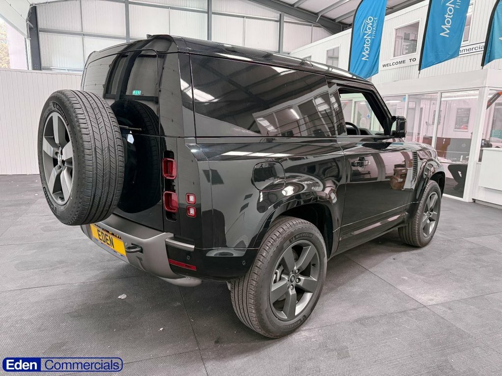 Land Rover Defender 90 3L X-dynamic Hse Black #6
