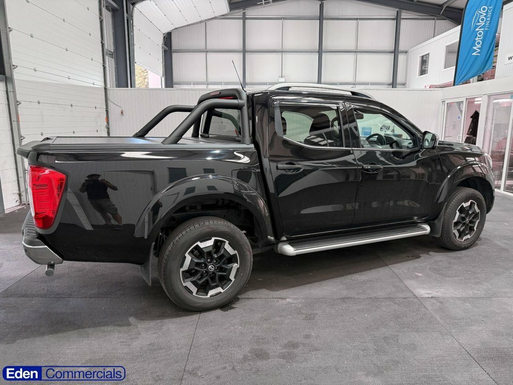 Nissan Navara 2L Tekna Black #5