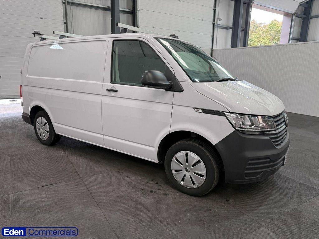 Volkswagen Transporter 2L Startline White