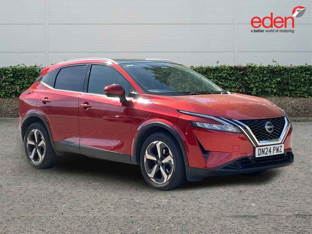 Nissan Qashqai 1.3 Dig-t Mh N-connecta Red