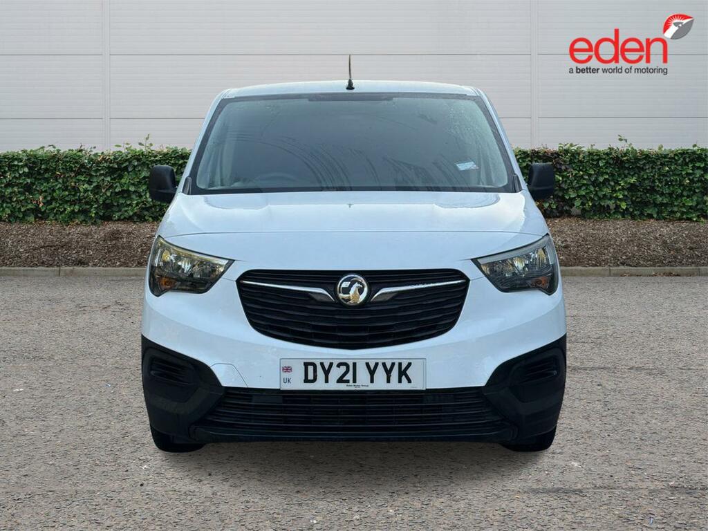 Vauxhall Combo Mpv White #2