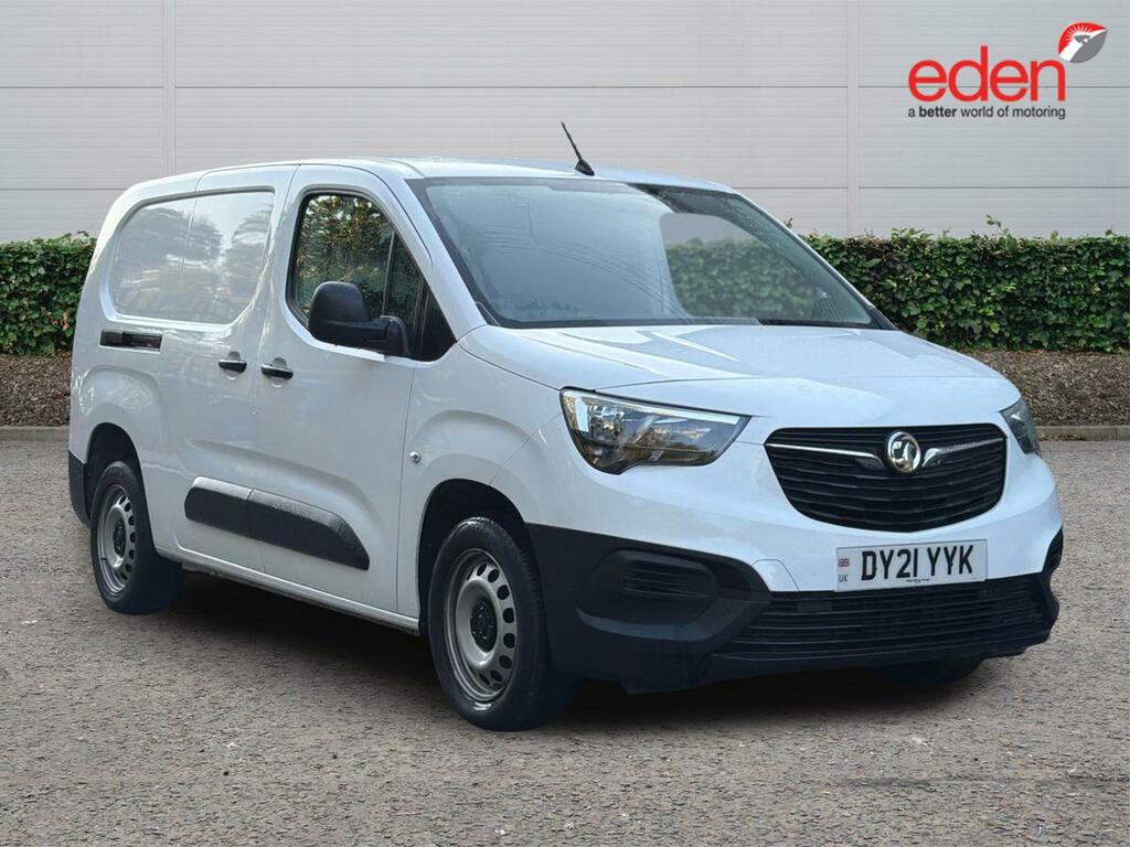 Vauxhall Combo Mpv White