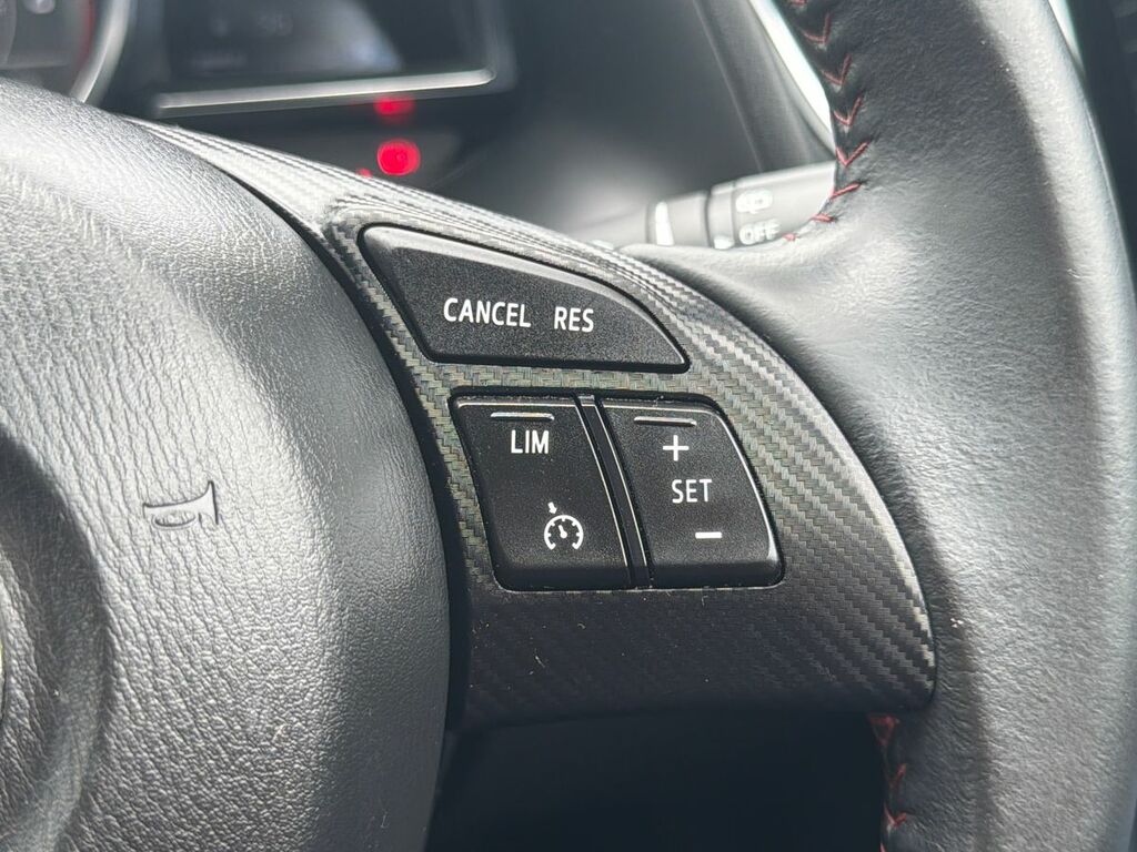 Mazda 3 Hatchback White #17