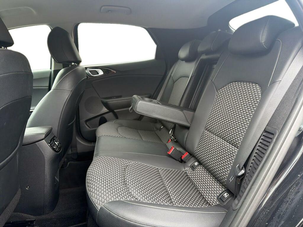 Kia Xceed 3 Green #11
