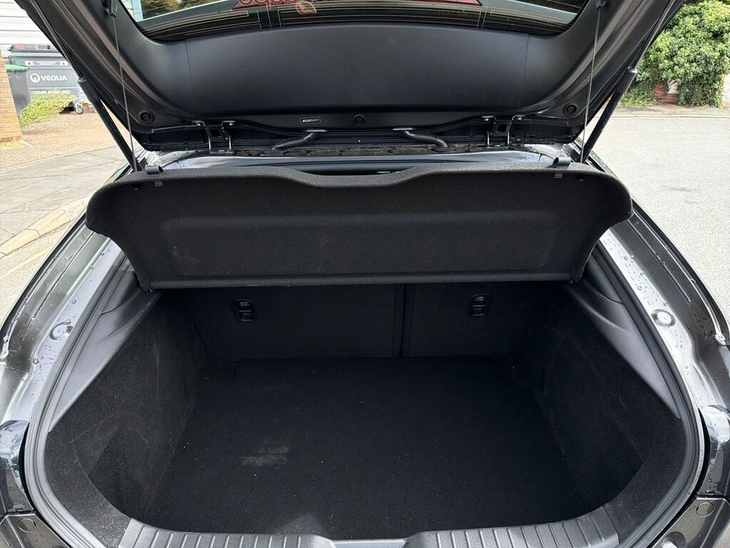 Mazda 3 Exclusive-line Grey #12