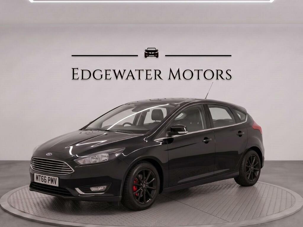 Ford Focus Titanium Black #2