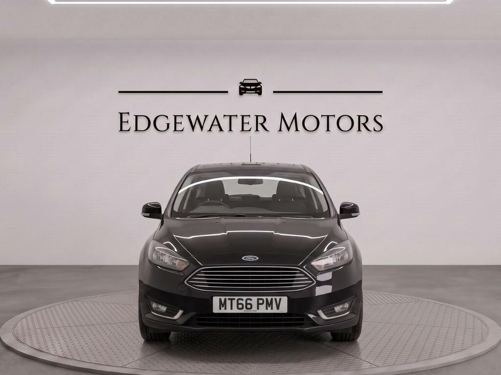 Ford Focus Titanium Black #3