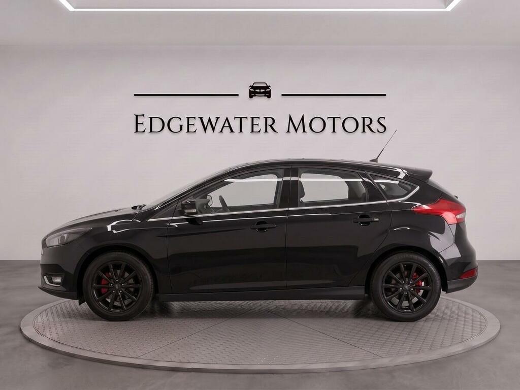 Ford Focus Titanium Black #4