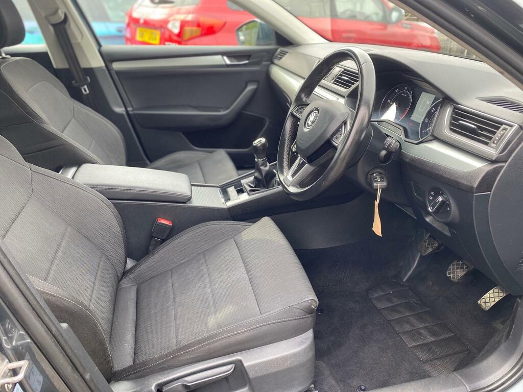 Skoda Superb Silver #15