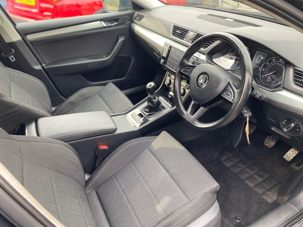 Skoda Superb Silver #14